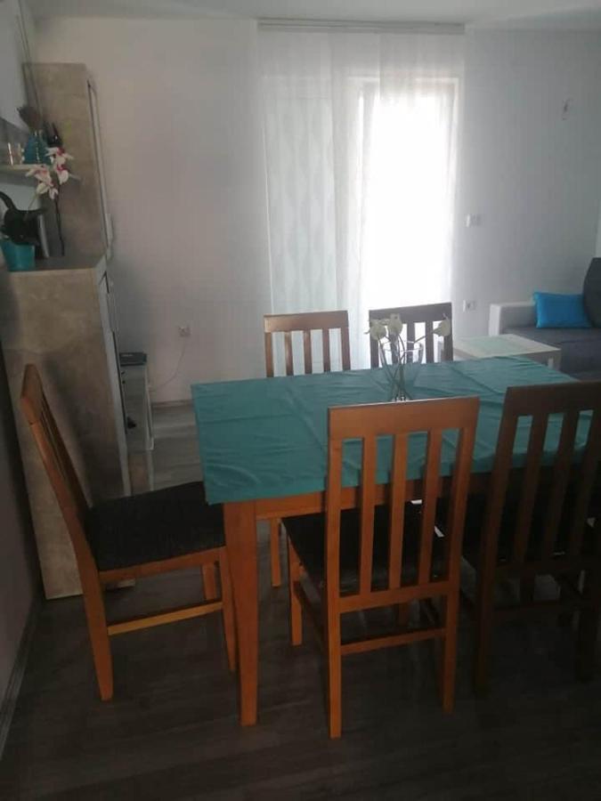 Apartament Apartman Dora Pag Town Zewnętrze zdjęcie